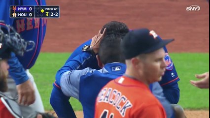 baseball : il prend une balle plein nez OMG (+18)