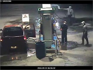 Asanto e incendio en estación de servicio / gasolinera