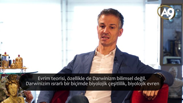 Dr. Carlo Cossano evrim teorisinin neden bilimsel olmadığı hakkındaki görüşlerini açıklıyor.