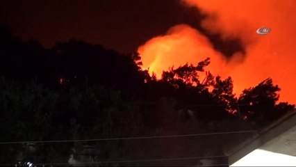 Alevler Tüm Köyü Sardı