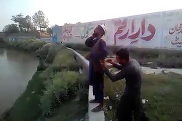 Very funny video-A men is calling