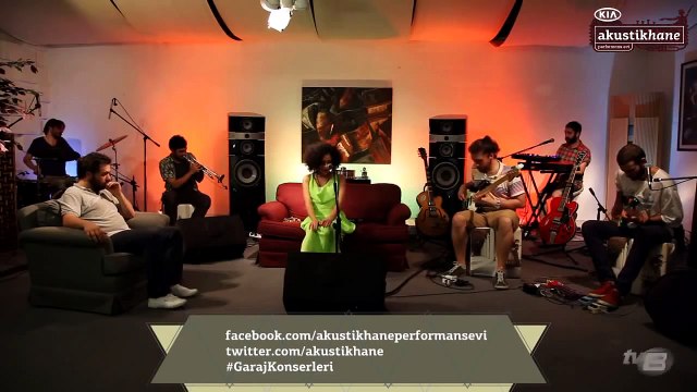 Yasemin Mori - Deli Bando (Akustikhane)