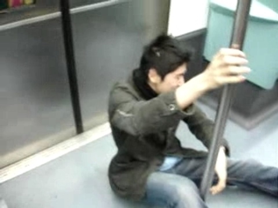 Dans le métro....