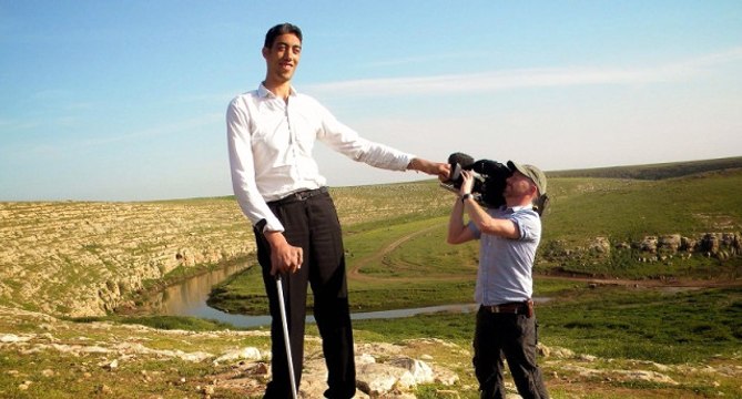 Dünyanın En Uzun İnsanı Mardinli Sultan Kösem, Guinness Rekorlar Kitabı'na Girdi