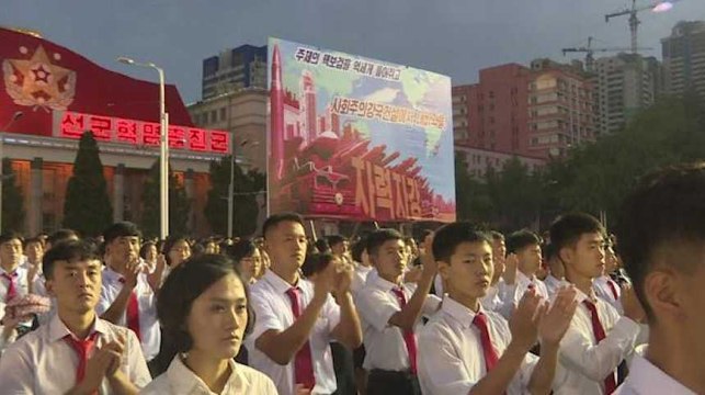 À Pyongyang, des dizaines de milliers de personnes ont fêté l'essai nucléaire