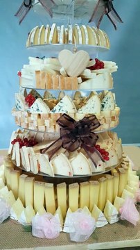 Une pièce montée pour les fans de fromage!!!