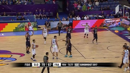 Evan Fournier pète un câble et se fait expulser face à la Slovénie