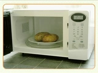 MICROWAVE BAKED POTATOS