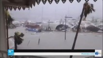 إعصار إيرما.. شوارع جزيرة سان مارتن تتحول إلى أنهار