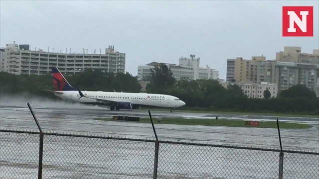 Delta Airlines flight takes off from Puerto Rico during Hurricane Irma