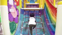[With Kids]Inflatable Indoor Playground for Kids Bounce Giant Slides Family Fun Toys Play