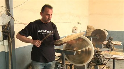 هذا الصباح- مصطفى إر صانع آلة الصنج الموسيقية يدويا