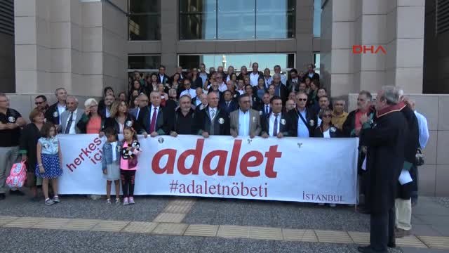 İstanbul Adalet Sarayı'nda Avukatlardan 23. Adalet Nöbeti