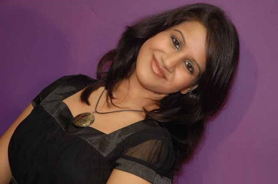 Pooja Gandhi sister Radhika Gandhi is not interested to continue in film industry |Filmibeat Kannada