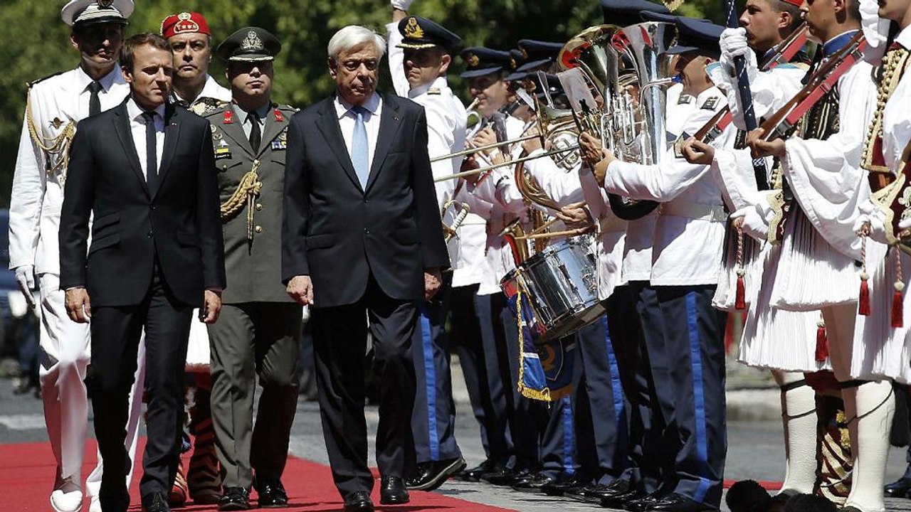 Μακρόν από την Πνύκα: «Η ελληνική κρίση είναι αποτυχία της Ευρώπης»