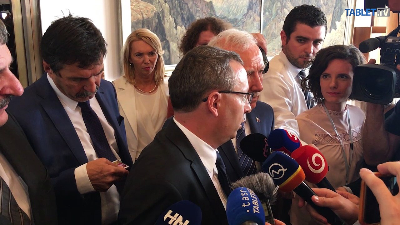 ZÁZNAM: Poslanci SNS k aktuálnemu dianiu v parlamente