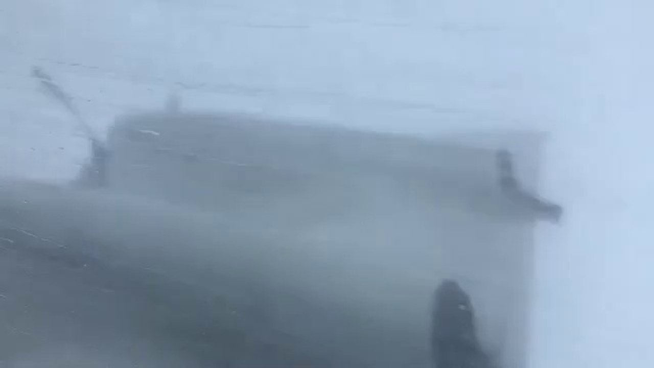 Un chasseur d'ouragans filme son avion pris dans le déluge d'Irma