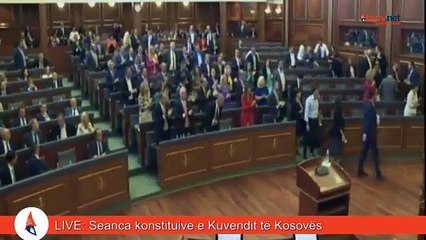 Momenti i largimit te deputeteve te VV