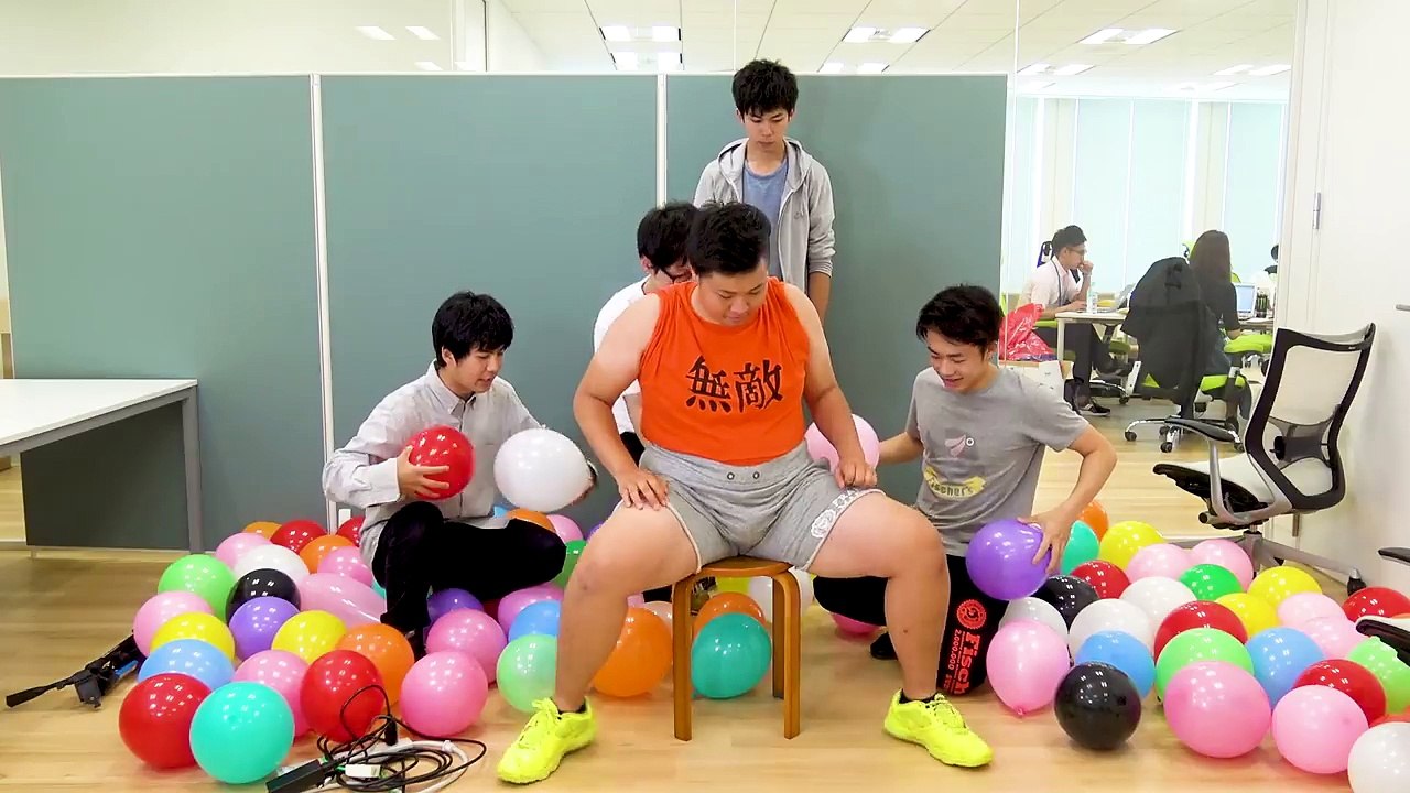 【フィッシャーズ】ギネス挑戦中にシルクがンダホの尻に挟まれる！【Video Pizza】
