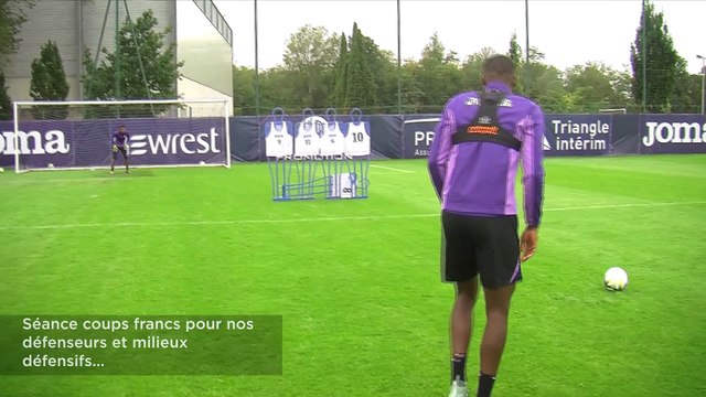 Le coup-franc d'Alexis Blin à l'entraînement