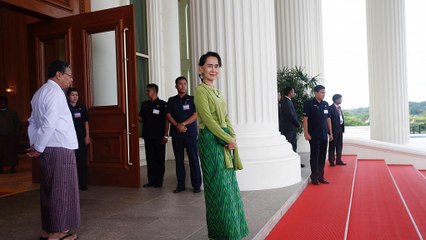 Aung San Suu Kyi responde a críticas internacionais