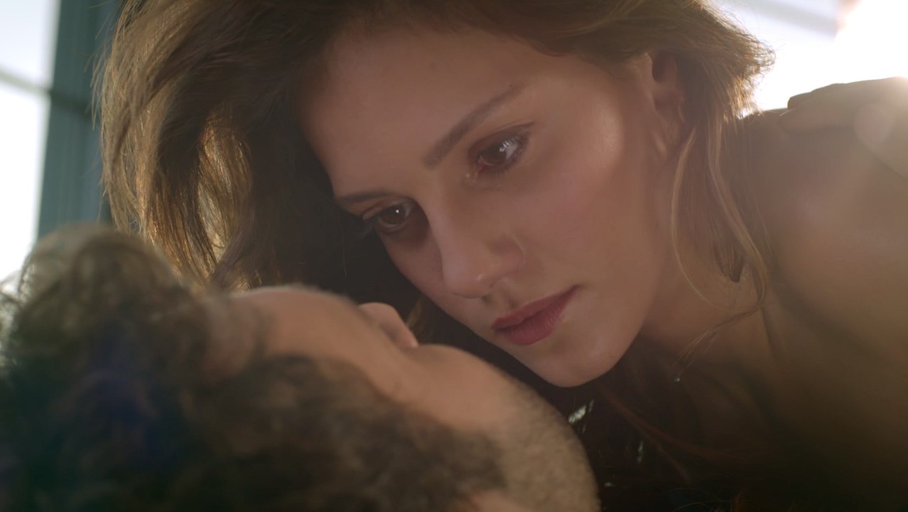 Ateşböceği 10. Bölüm Teoman&İrem Candar - Bana Öyle Bakma