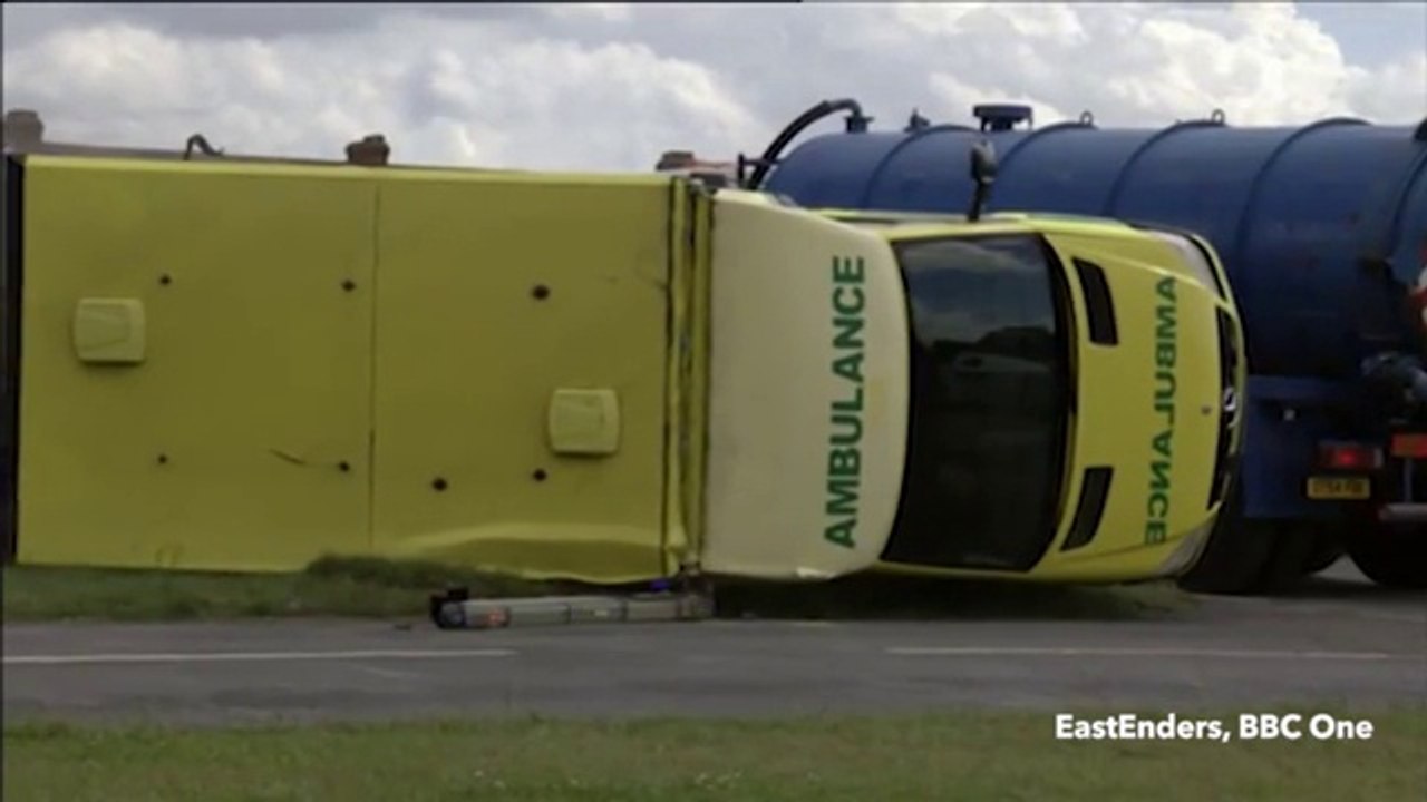 EastEnders 7 Sep 2017 ( Jane left to die in fire, a horror ambulance