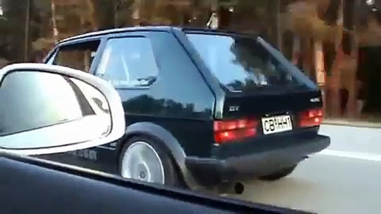 Audi R8 vs Golf 1 VR6 Turbo