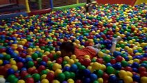 Balle fou pour amusement amusement intérieur fosse Plastique Cour de récréation Les balles de jeu pour enfants, balles