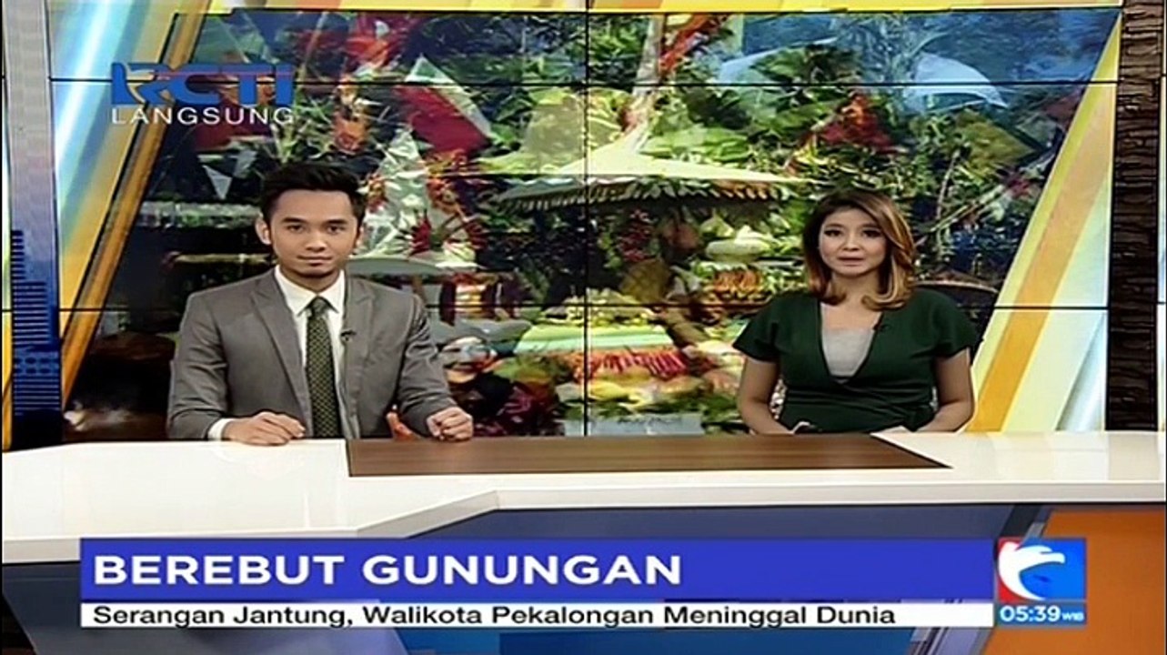 Ratusan Warga di Bojonegoro Serbu Klenteng Hok Swi Bio Berebut Gunungan