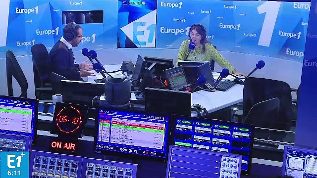 Journal des sports : quand Kylian Mbappé pousse la chansonnette devant ses coéquipiers du PSG