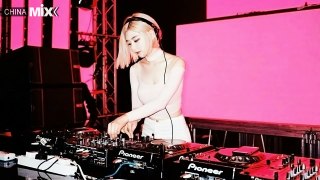 DJ Soda Remix • 超嗨 慢搖 2017 終極越南鼓 • Super Bass (超好聽 超硬)