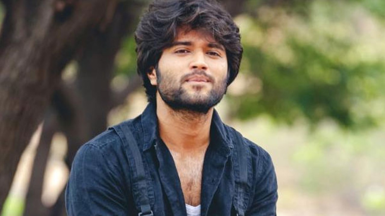 Is Vijay Devarakonda Teaching Acting In Flashback ?