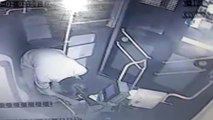Otobüs Faresi Güvenlik Kamerasına Takıldı