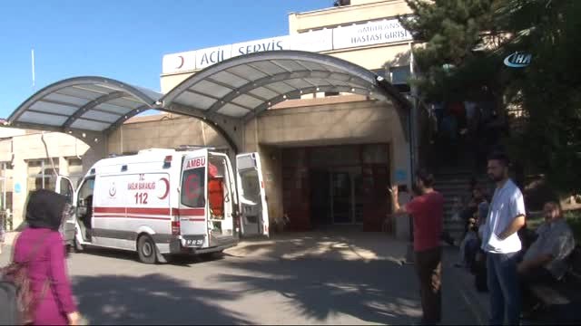 Kopan Elektrik Teline Değen Kadın Akıma Kapıldı