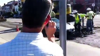 La honte : sa Porsche reste embourbée dans du ciment frais