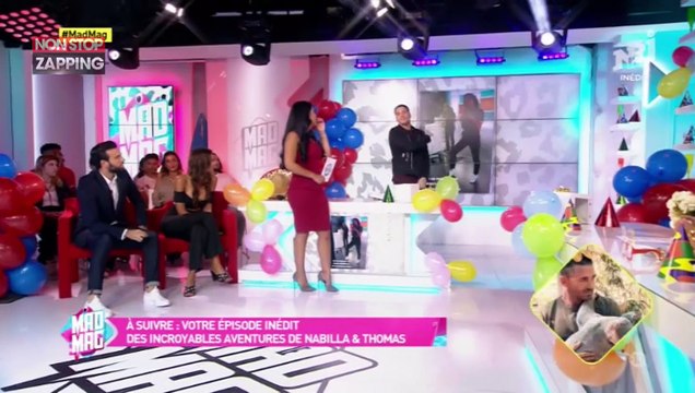 Malika Ménard ultra sexy dans le Mad Mag avec un décolleté de dingue