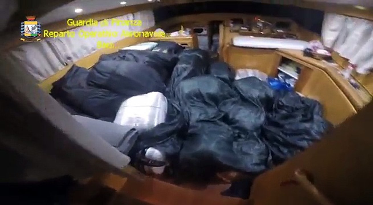 Sequestrate 4 tonnellate di marijuana dalla Guardia di Finanza per un valore di  circa 200 milioni di euro