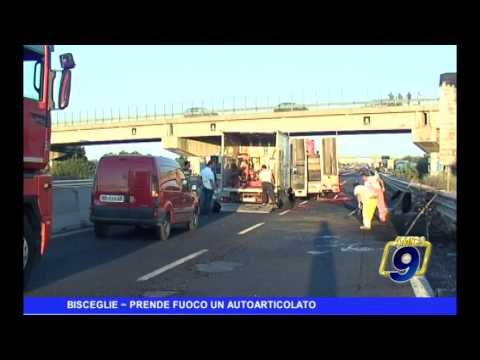 BISCEGLIE | Prende fuoco un autoarticolato