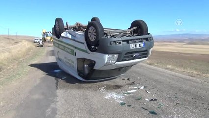 Kırşehir'de Cenaze Aracı Otomobille Çarpıştı: 1 Yaralı