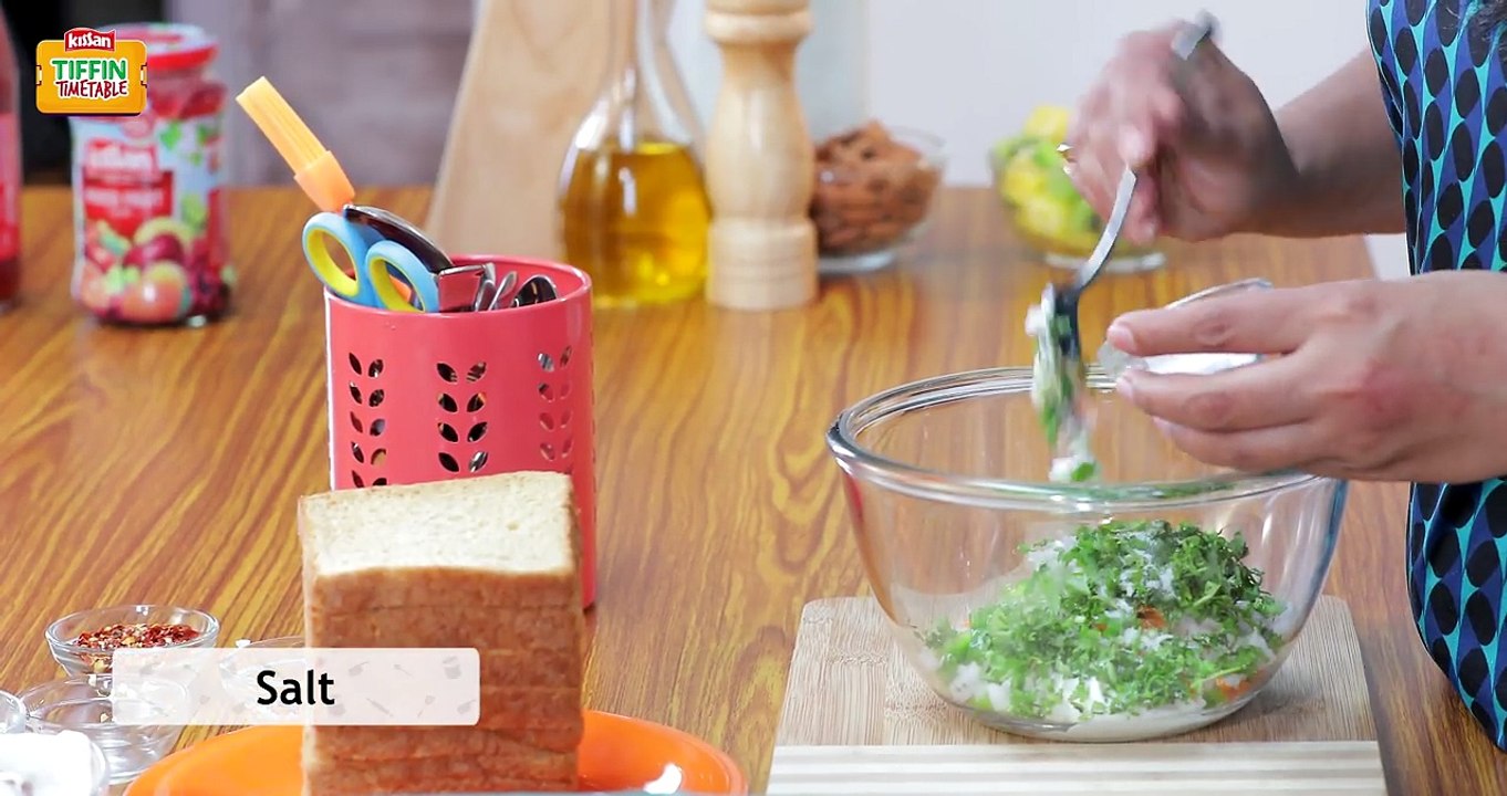 Veg Curd Sandwich - Yogurt Sandwich - Dahi Sandwich with Vegetable Filling - Tiffin Recipes for kids