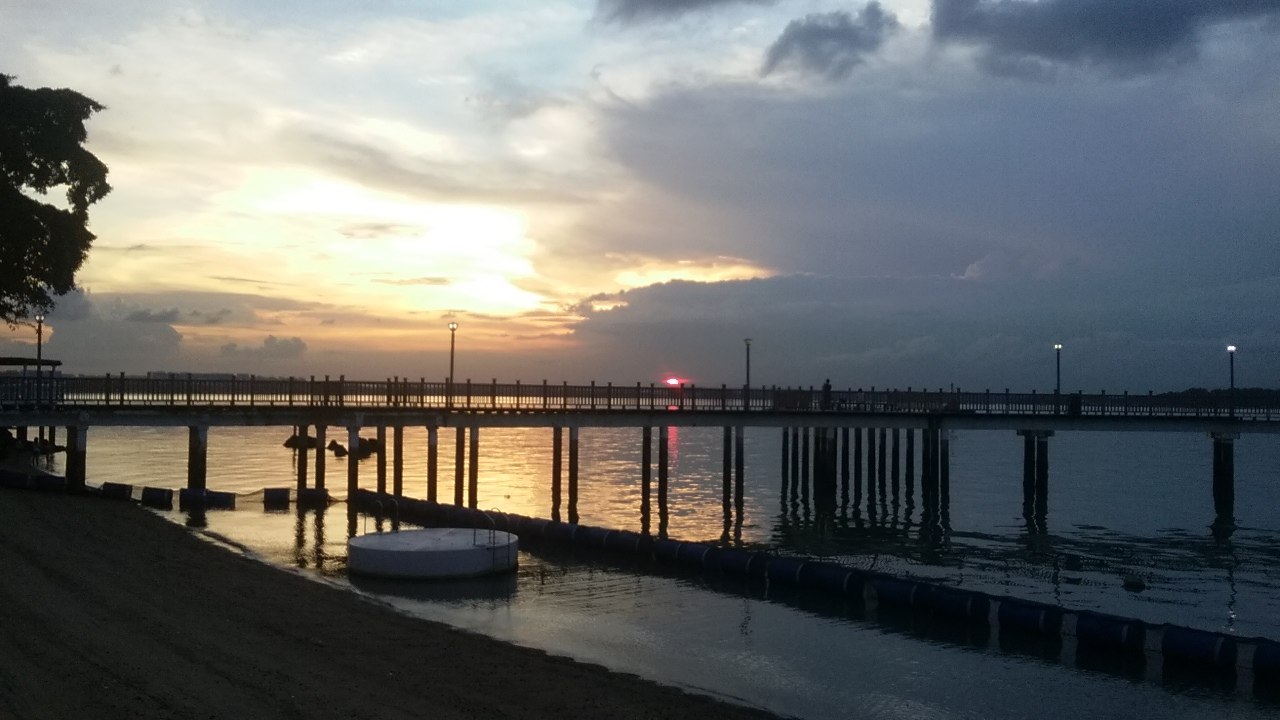 AWESOME SUNSET AT CHANGI BEACH|Vlog-Day 2