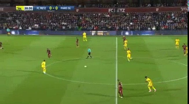 Edinson Cavani scored first goal for psg aginst FC Metz