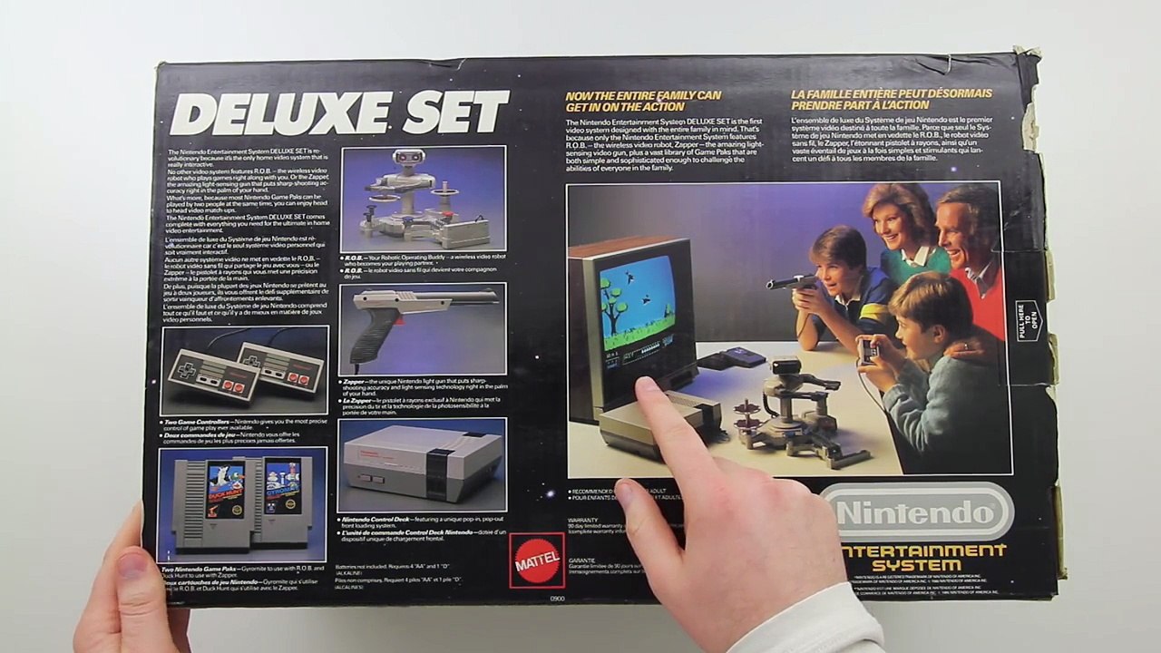 Nintendo NES Deluxe Set Unboxing (1985)