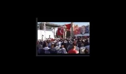 Kocaoğlu tepki gösterip töreni terk etti