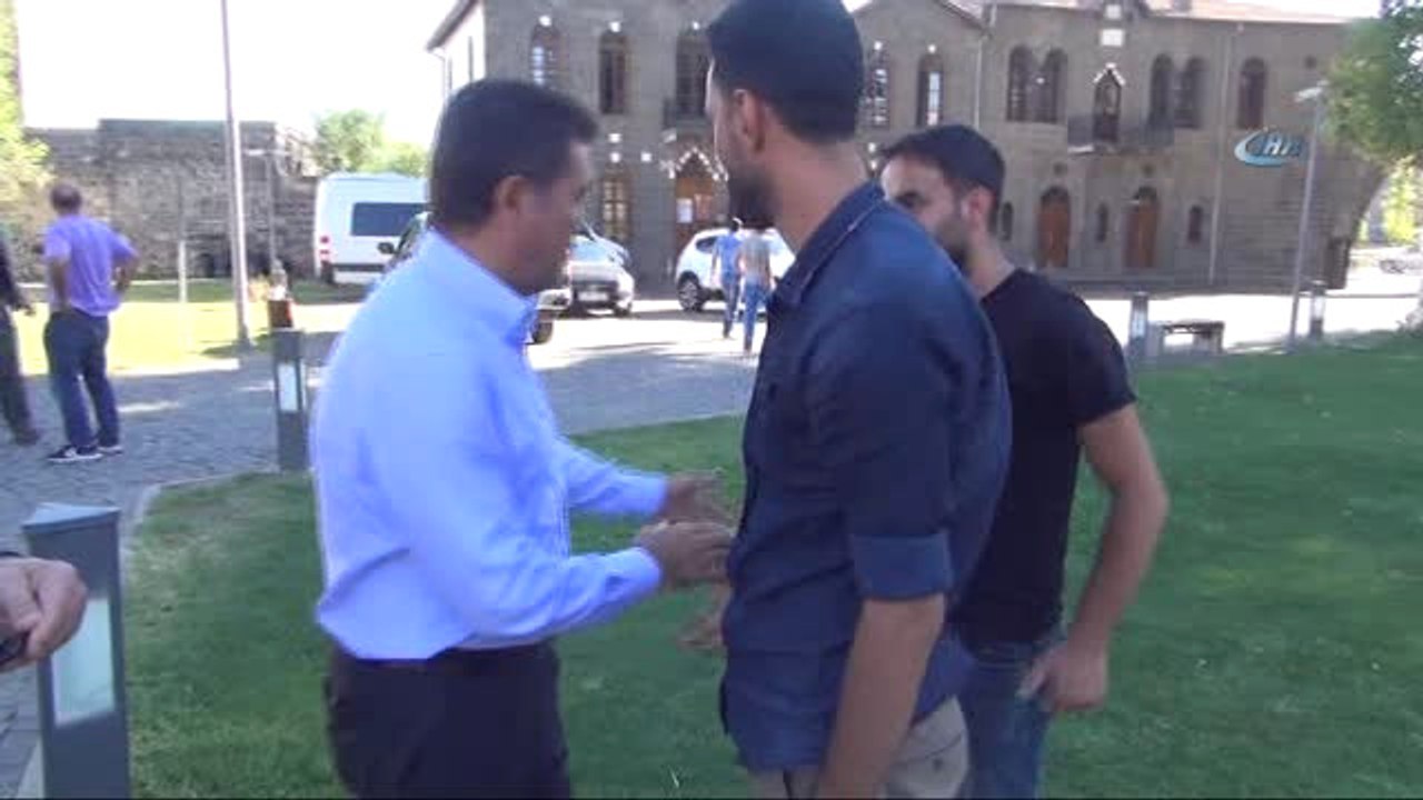 Eski Şişli Belediyesi Başkanı Mustafa Sarıgül Diyarbakır'da