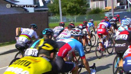 GPCQM 2017 - Québec - Le canadien Antoine Duchesne dans le peloton et un barbu dans la foule.