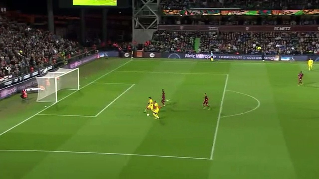 Edinson Cavani Goal - Metz vs PSG 0-1 (08.09.2017)