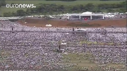 Il Papa in Colombia invita alla riconciliazione