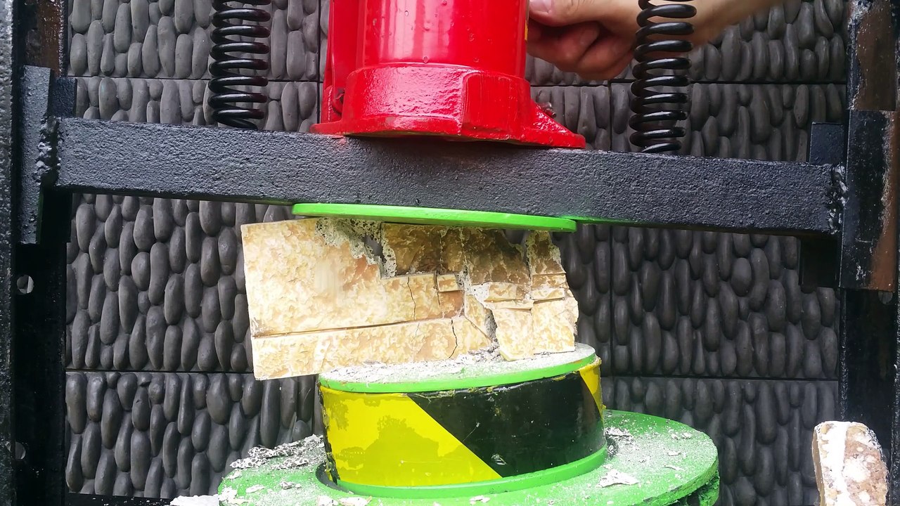 Hydraulic Press VS Garden Midget CRUSH IT